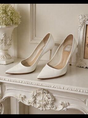 Dior Essence Patent Calfskin Pumps Made In Italy